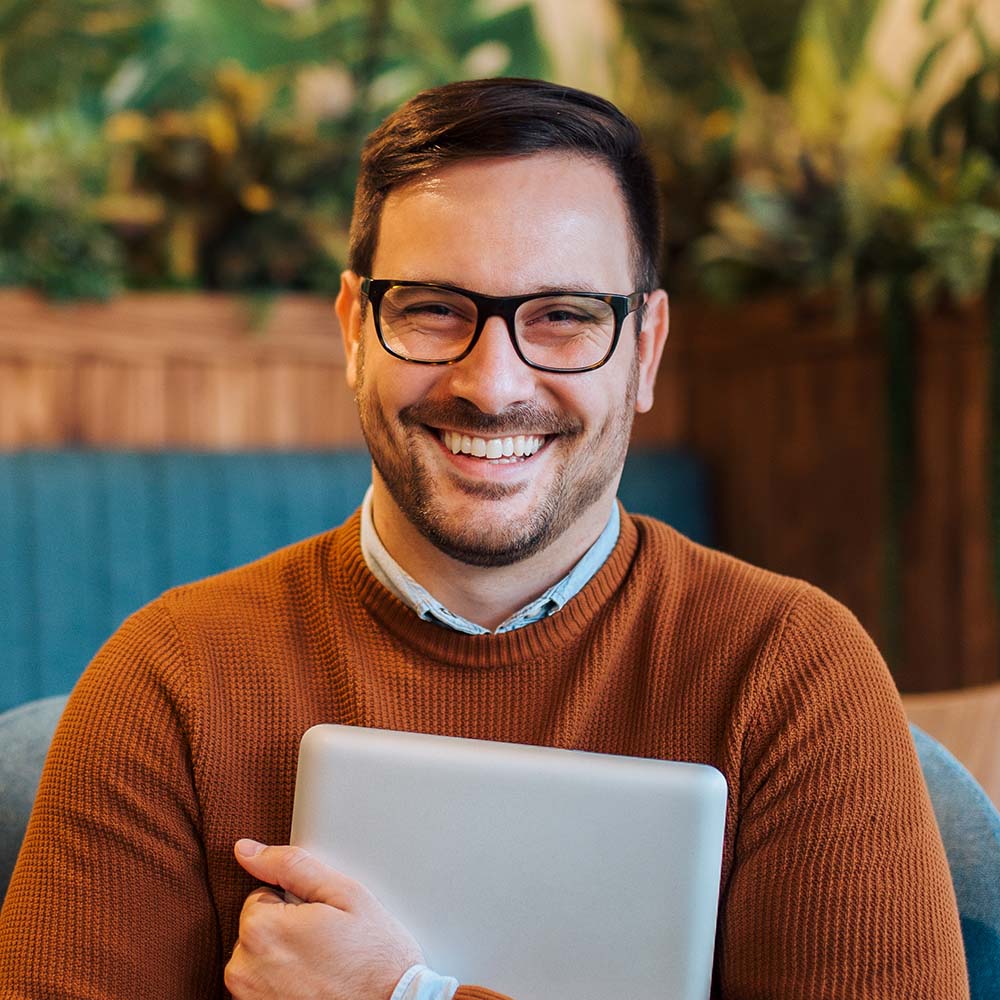 portrait of a successful freelancer GB2LXGS